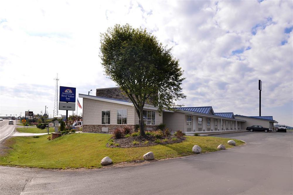 Americas Best Value Inn & Suites St Clairsville Wheeling St. Clairsville Exterior photo